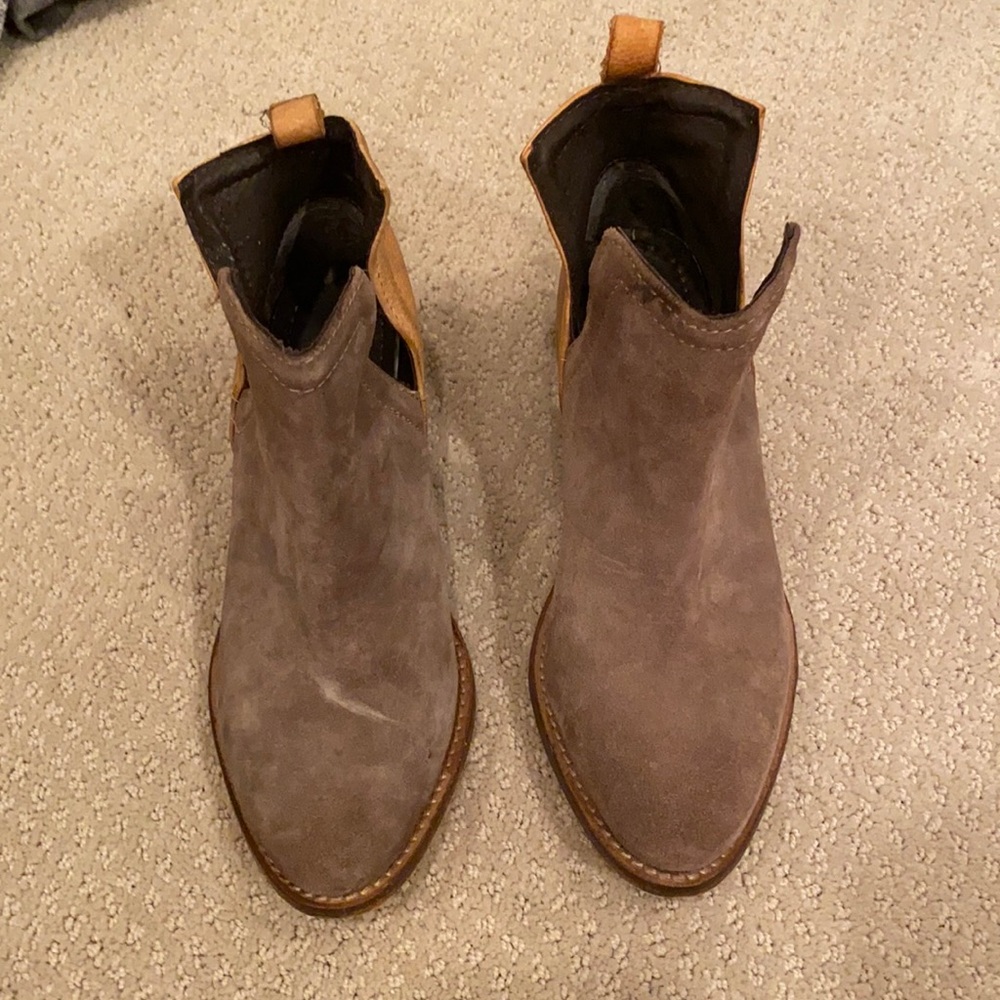 DIBA True ankle boots 6.5